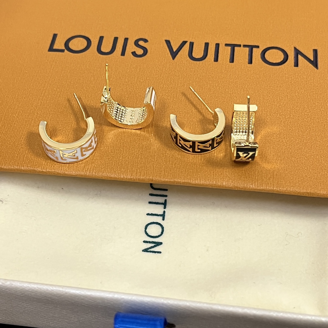 A977 LV hoop earrings