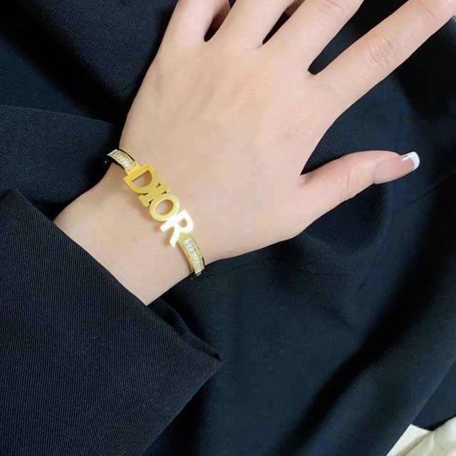 S380 Dior bracelet