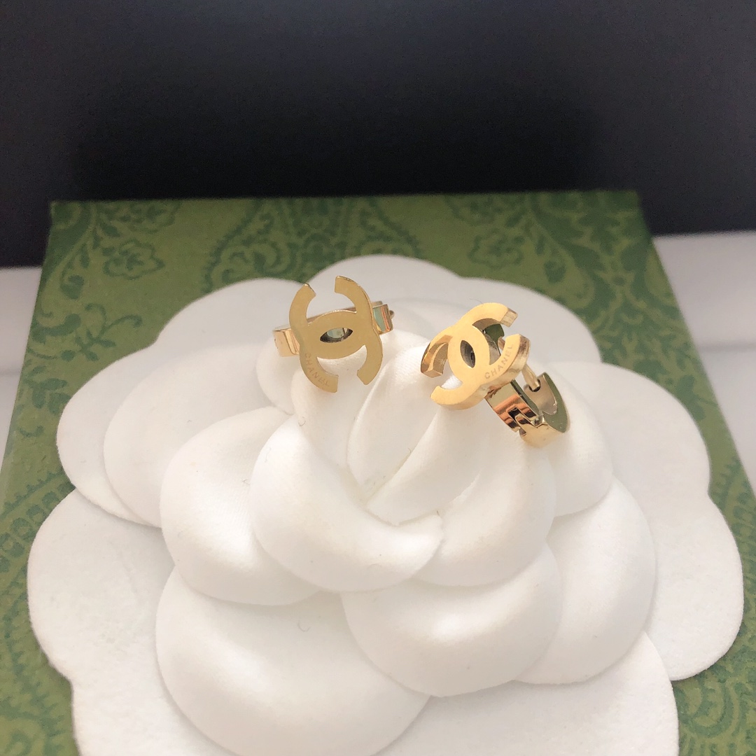 Chanel hoop earrings 114336