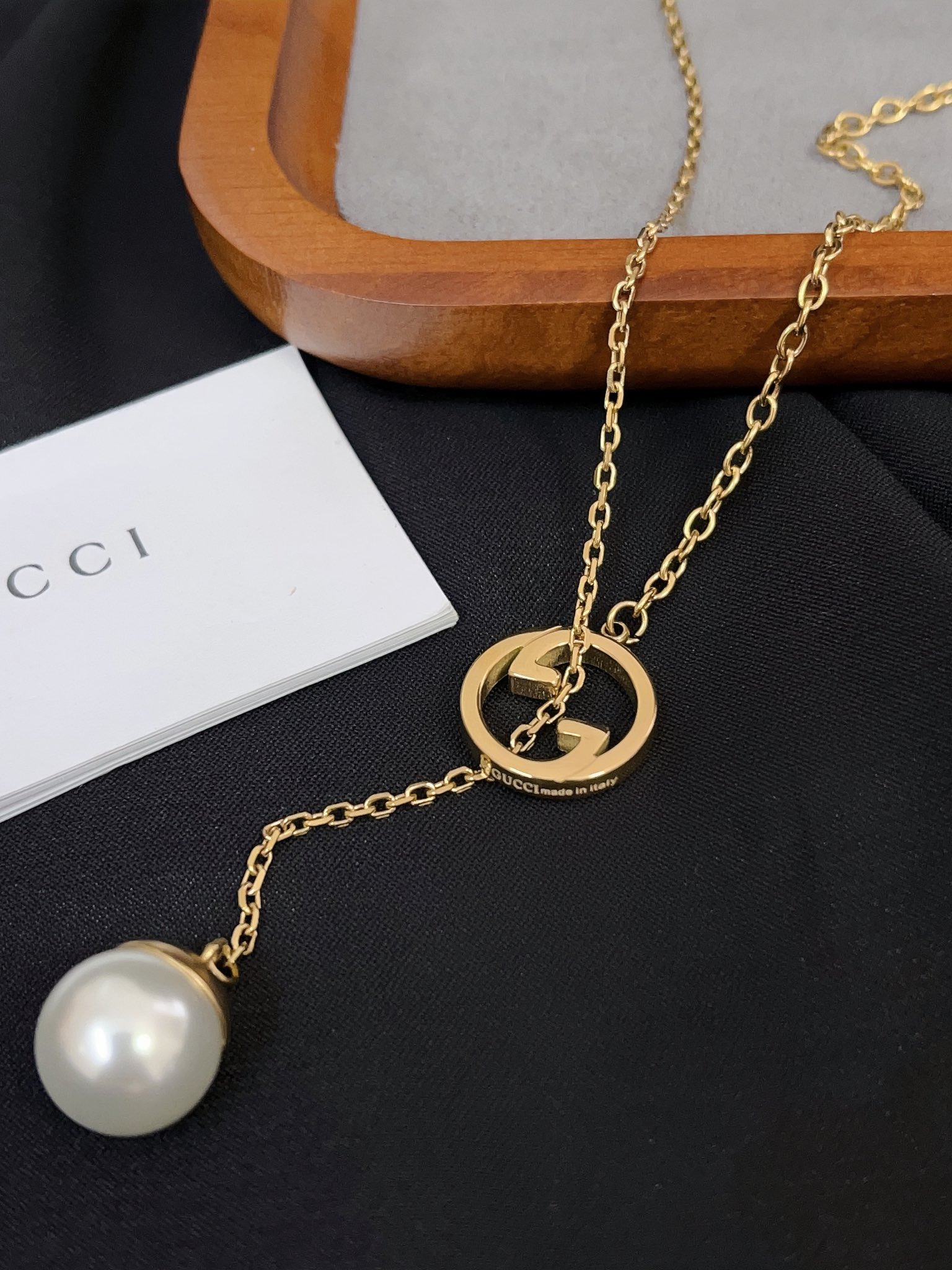 X608 Gucci pearls necklace