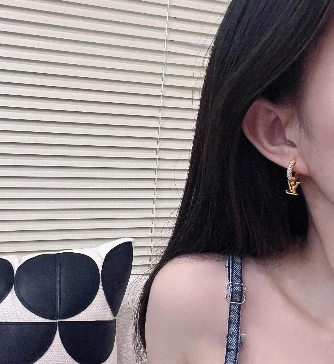 A995 LV Louis vuitton earrings