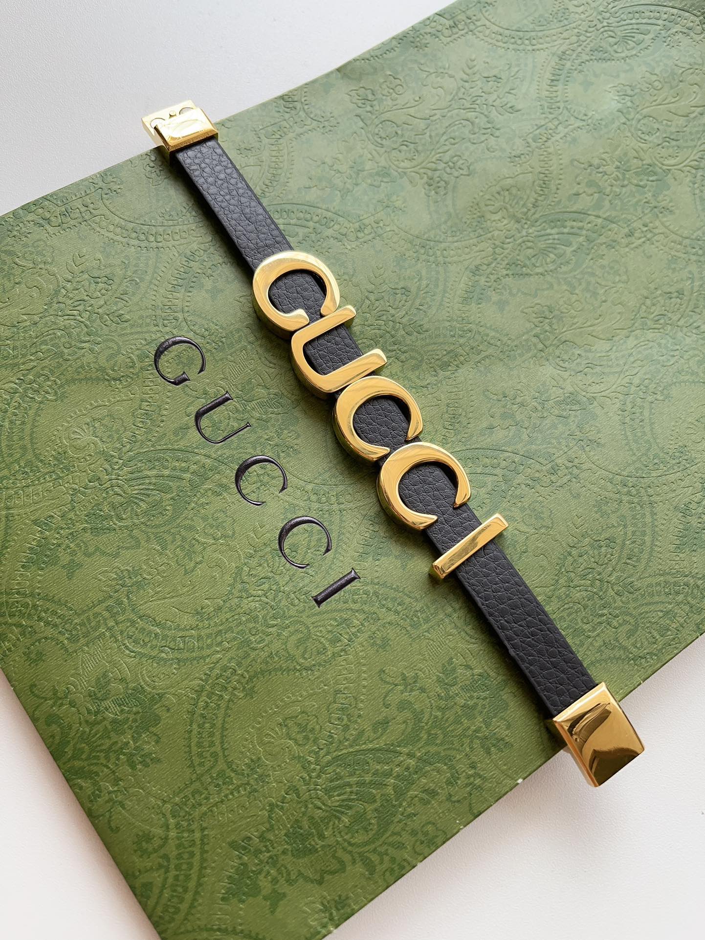 S394 Gucci leather bracelet