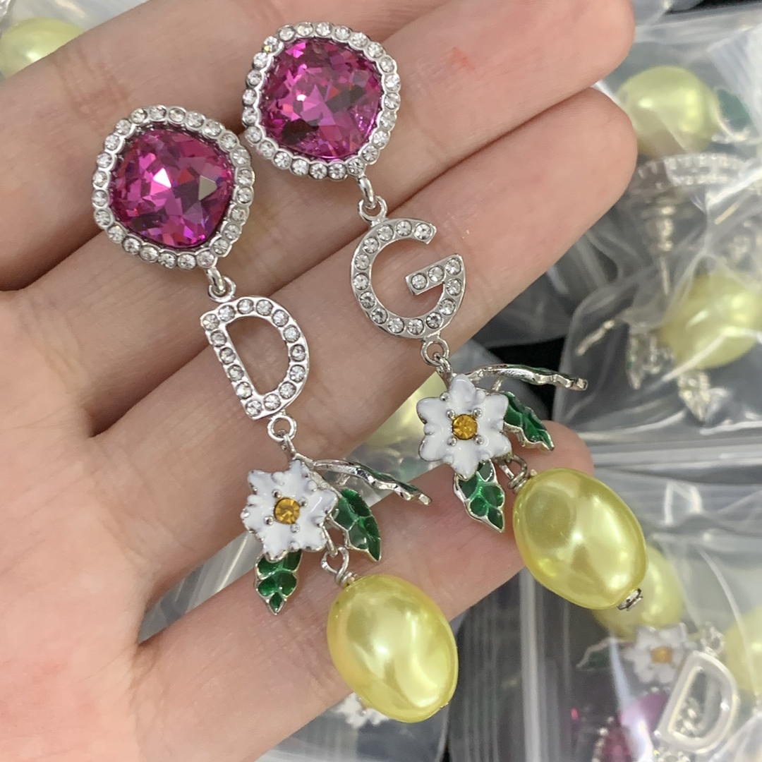 DG flower earrings 114651