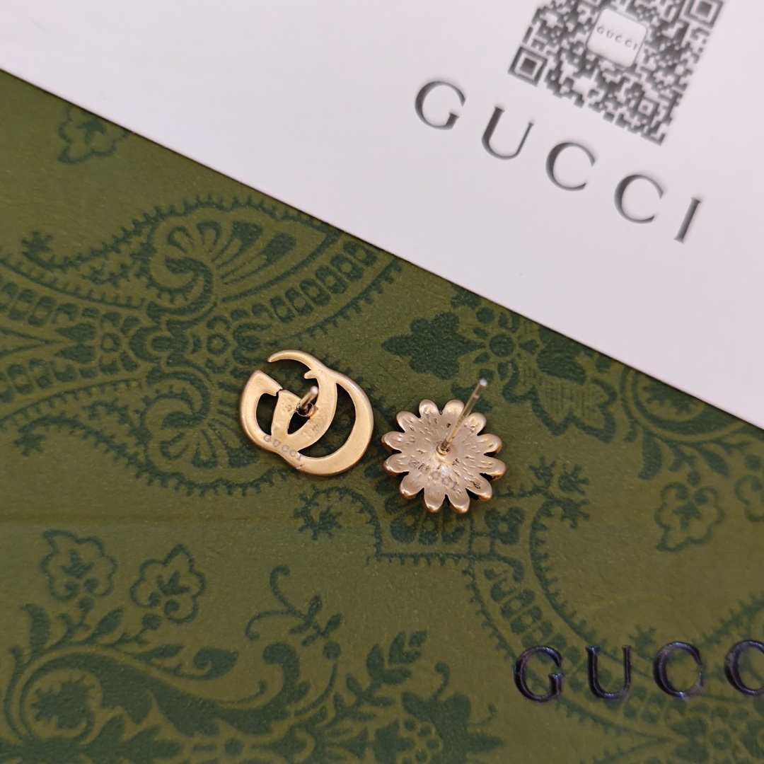 A1392  Gucci GG earrings