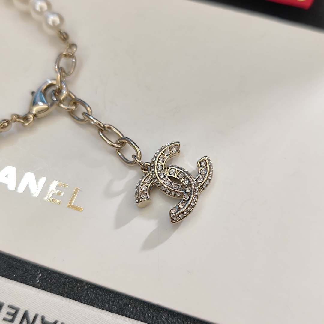 B682 Chanel bracelet