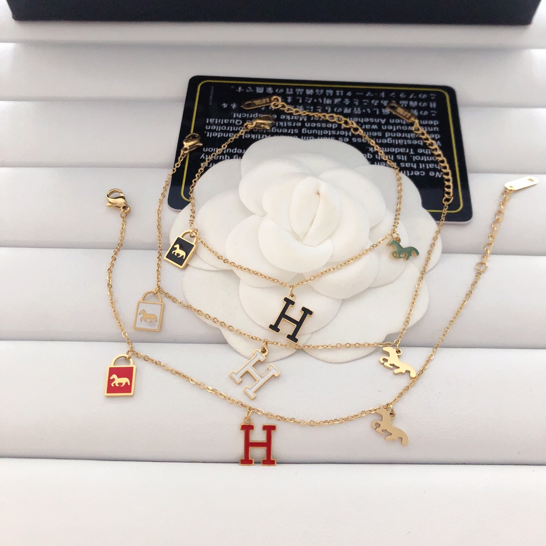 Hermes H bracelet 114745