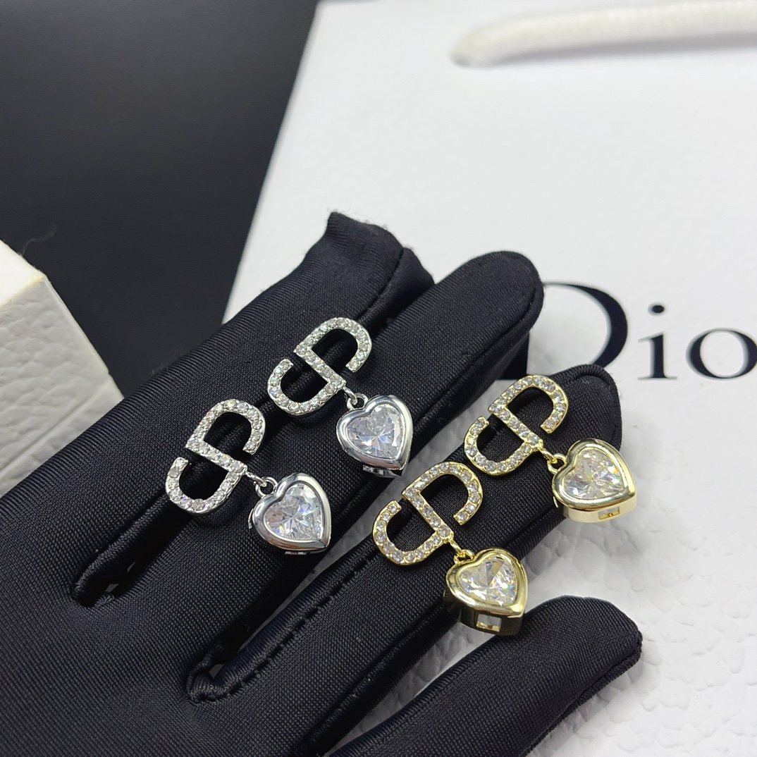 A1008  Dior crystal heart earrings