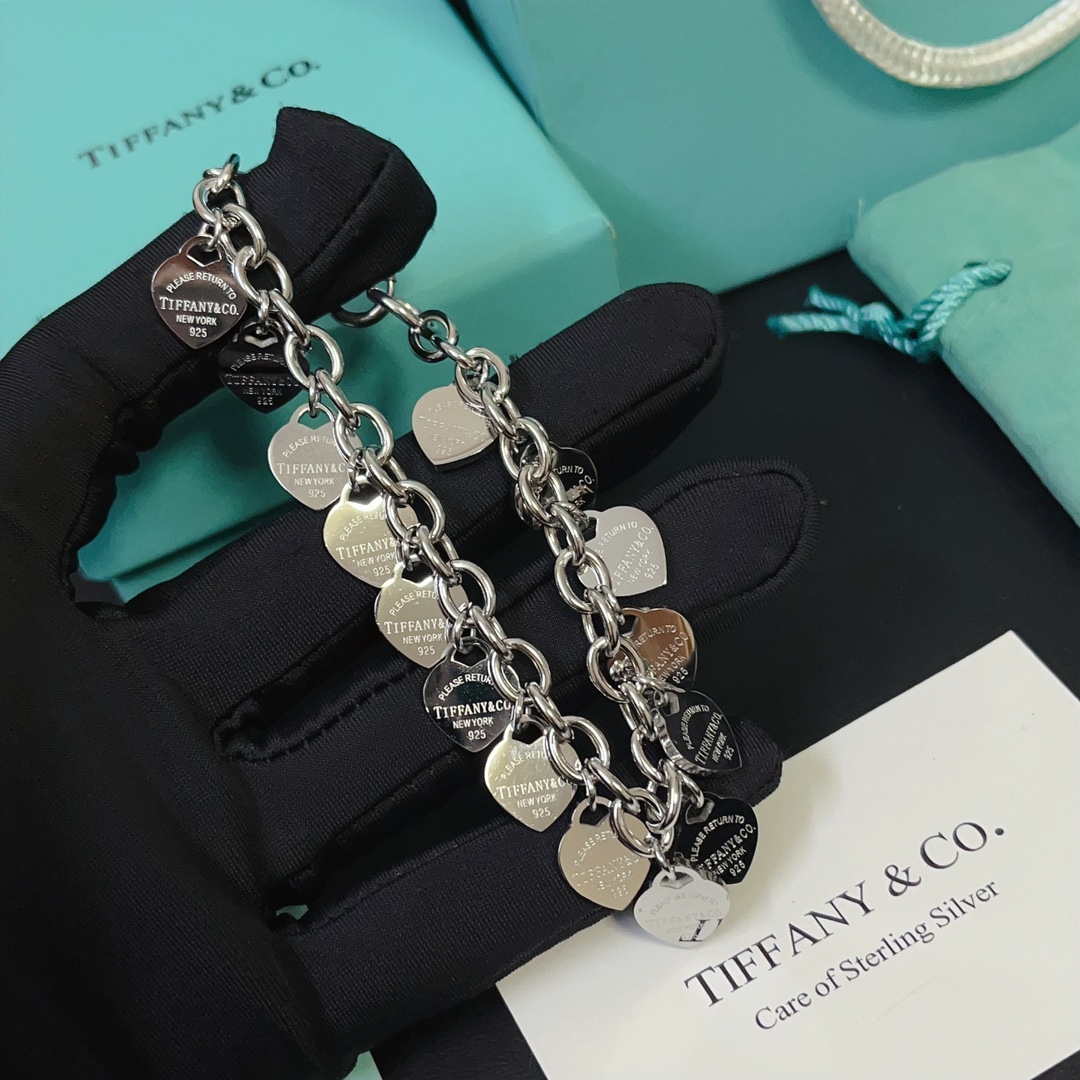 L155 Tiffany silver heart bracelet