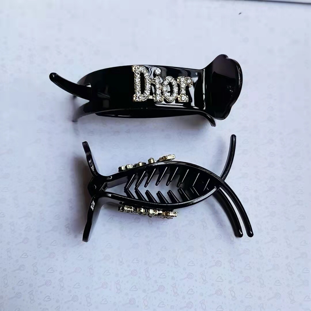 Dior hairclip 1pcs 114812