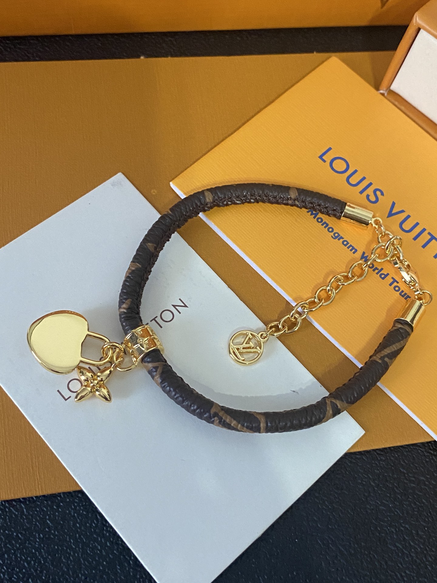 B463 LV Louis vuitton bracelet