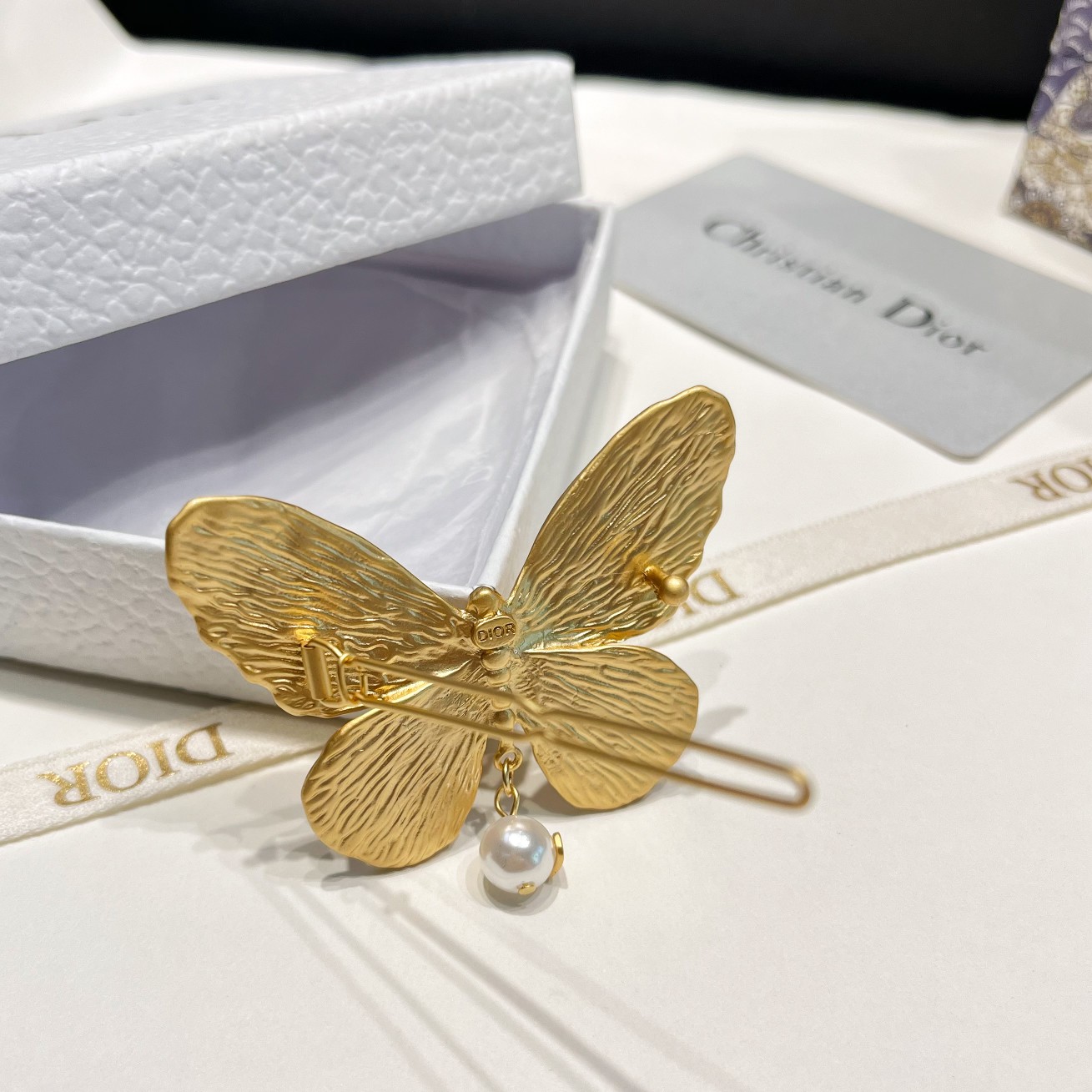 FS7028 Dior butterfly hairclip