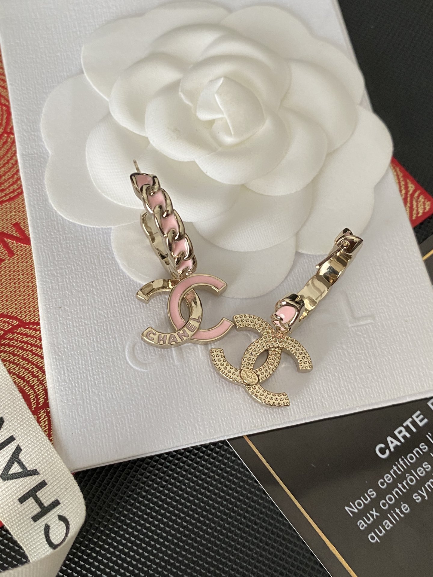 Chanel pink hoop CC earrings 114850