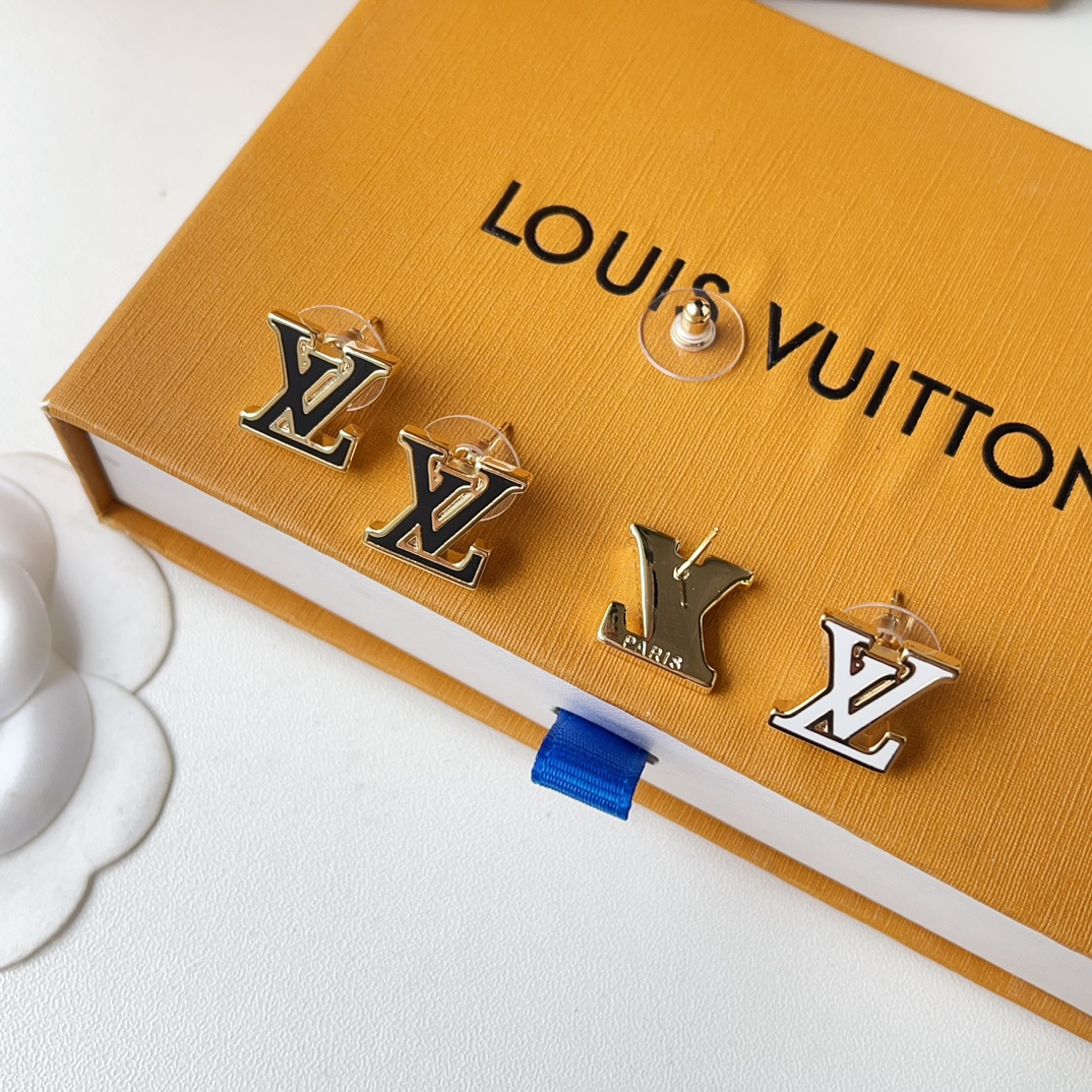 A1020 LV Titanium steel unfading earrings