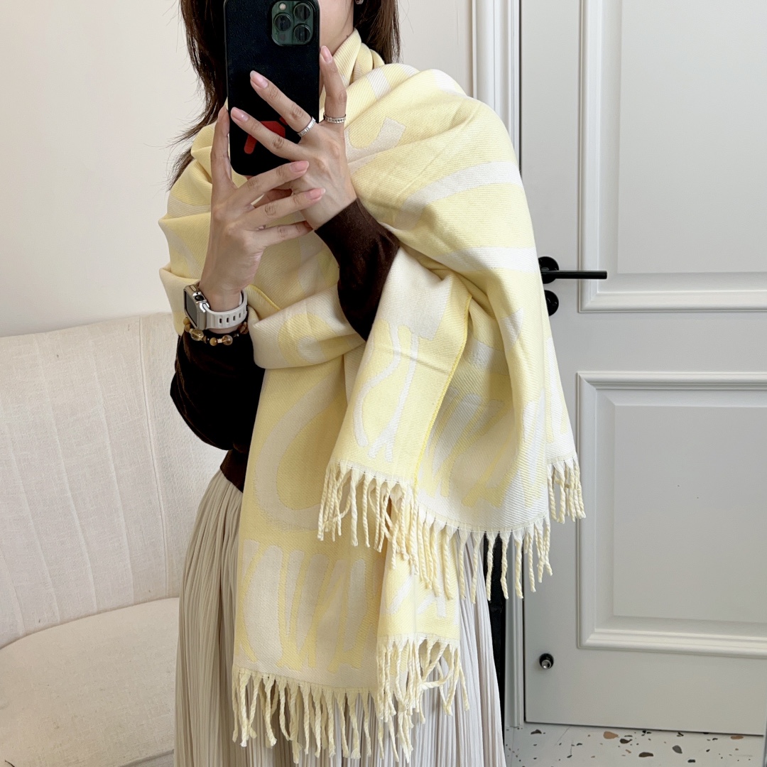 LOEWE Long wool scarf