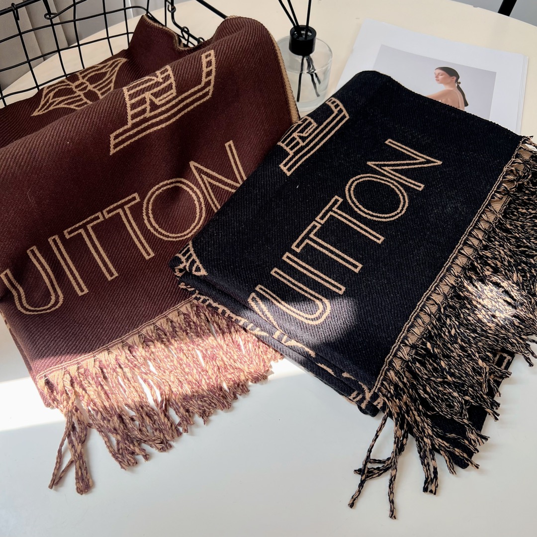 LV Long wool scarf