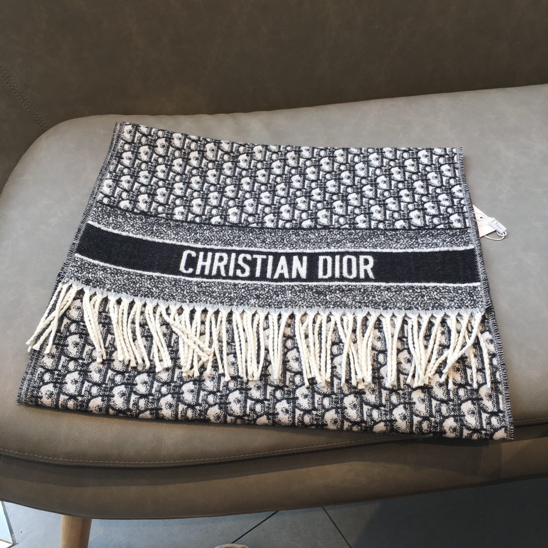 Dior Long wool scarf