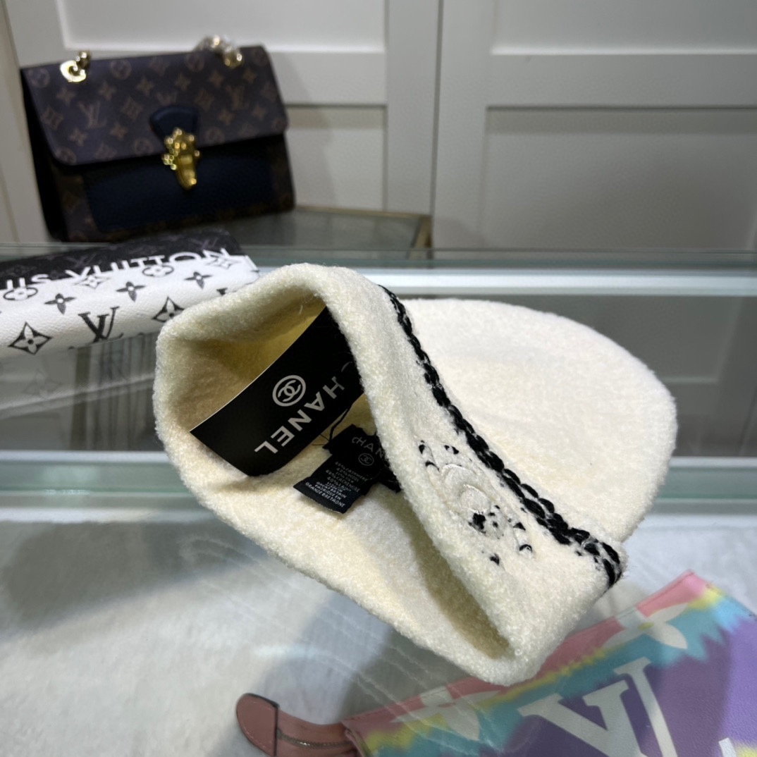 Chanel Knitted hat 115185