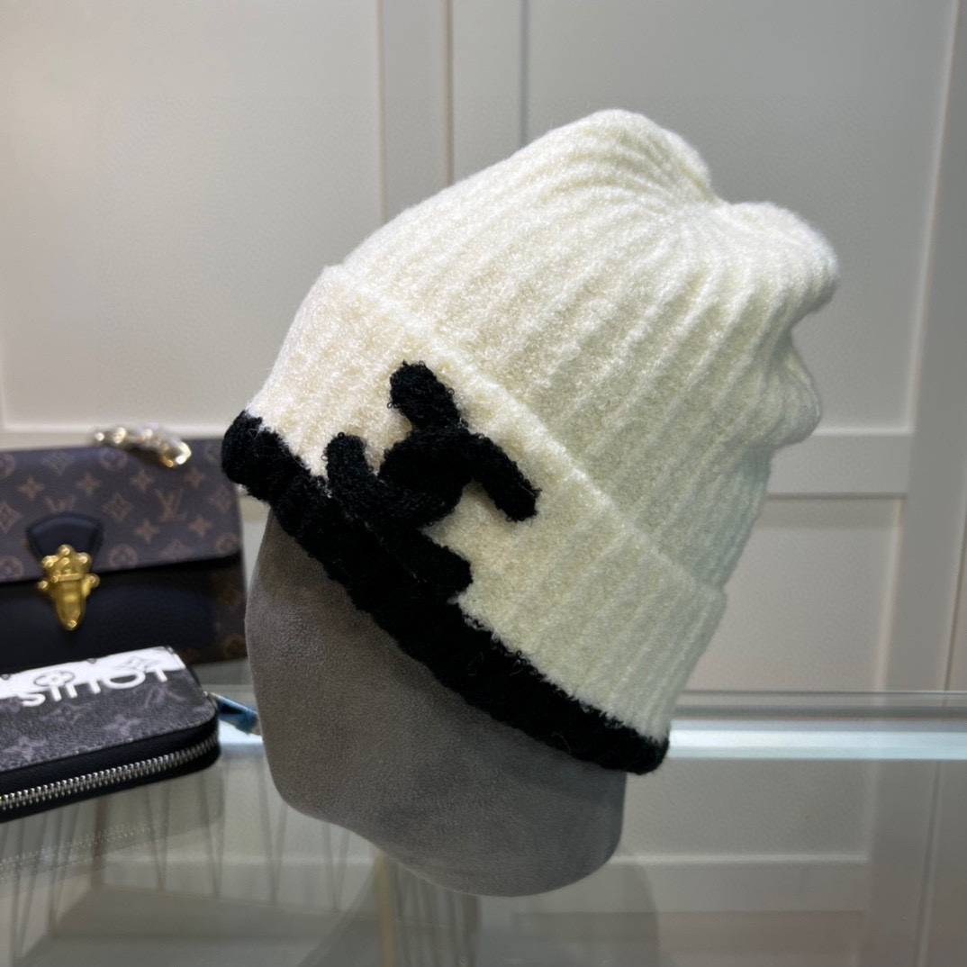 Chanel Knitted hat 115173