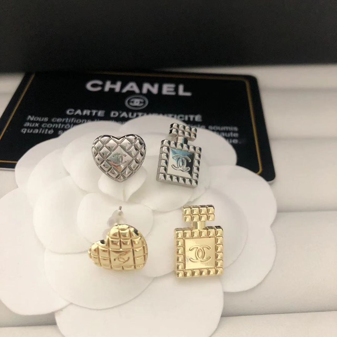 Chanel earrings 115202