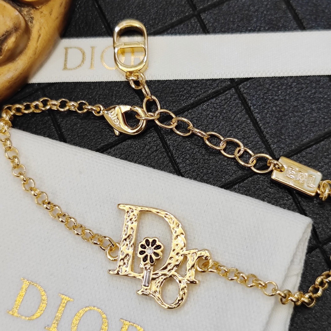 B633 Dior bracelet