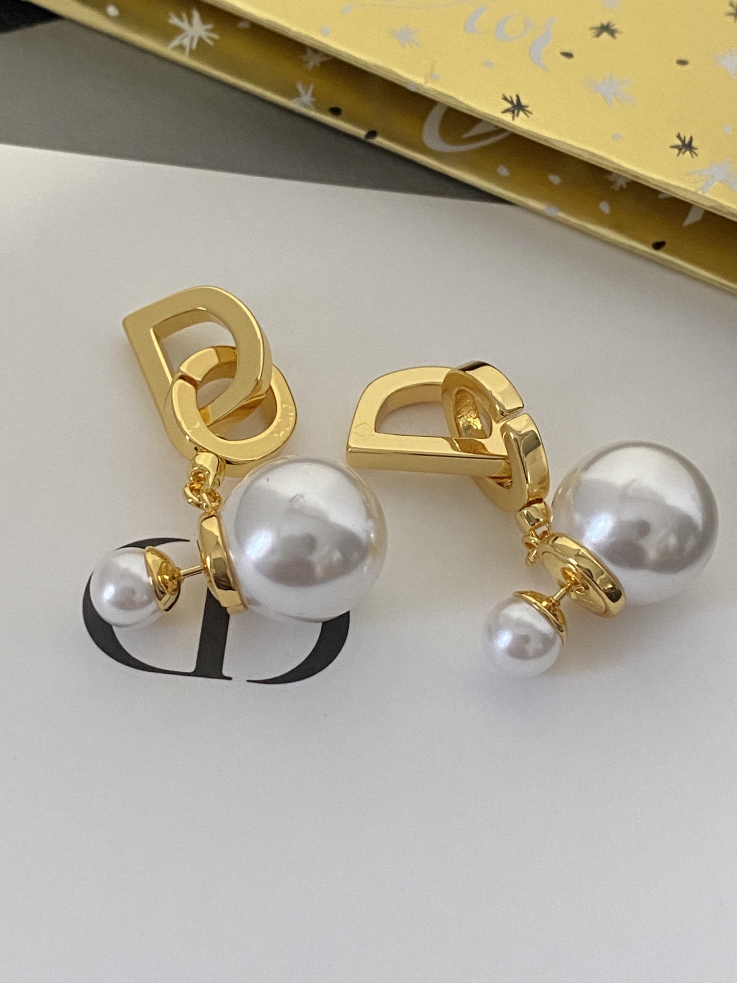 A430 Dior earrings