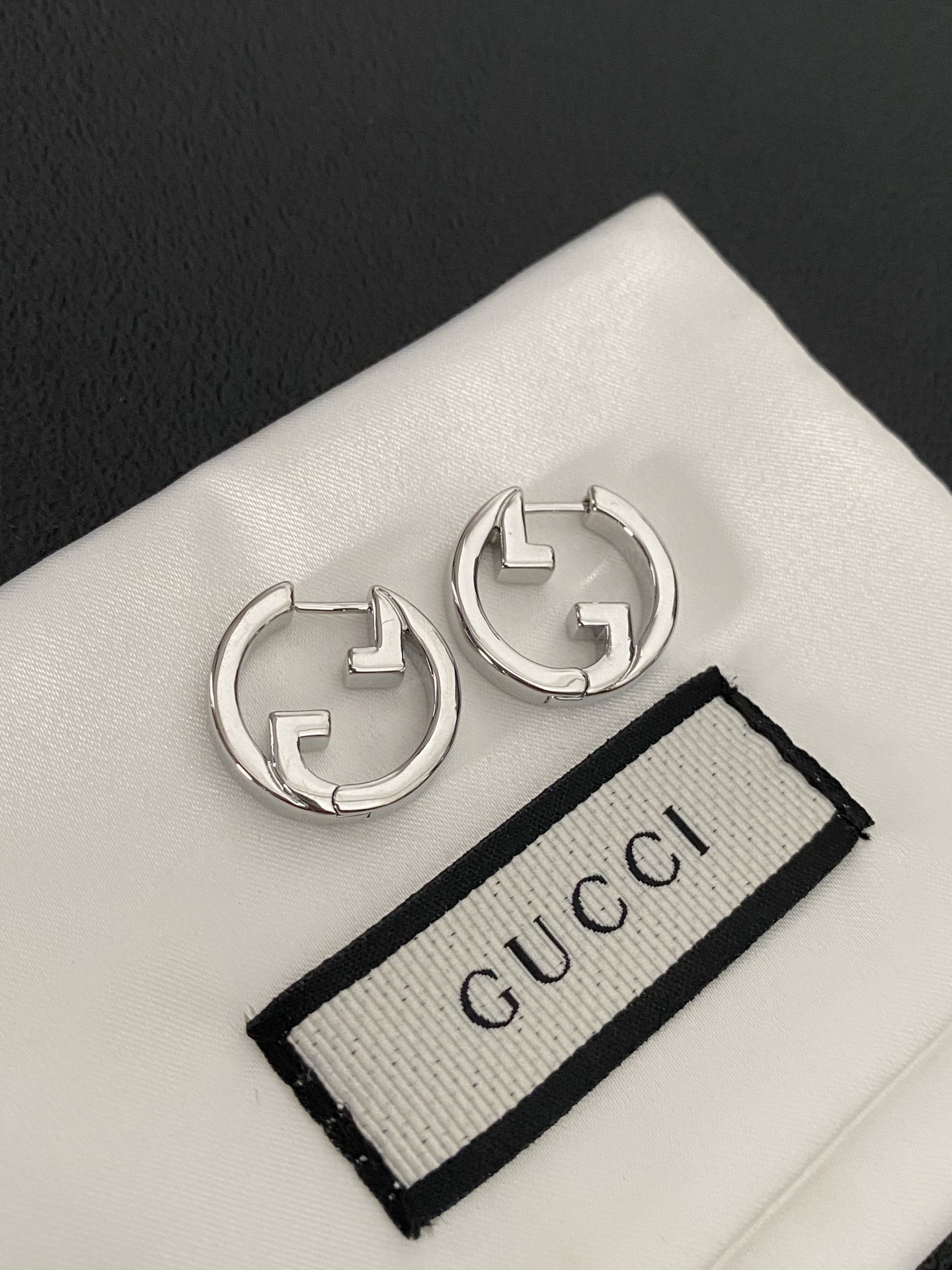 A1956 Gucci GG earrings