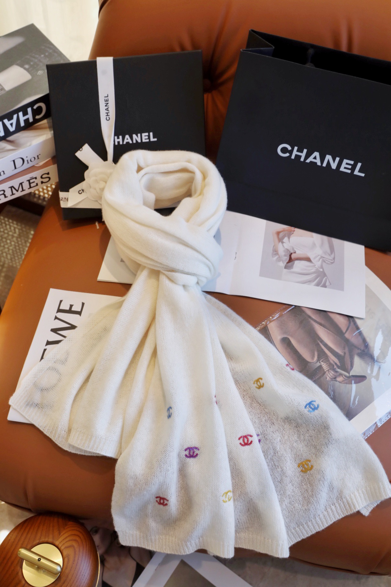 Chanel 24a CC Long woof scarf 115462