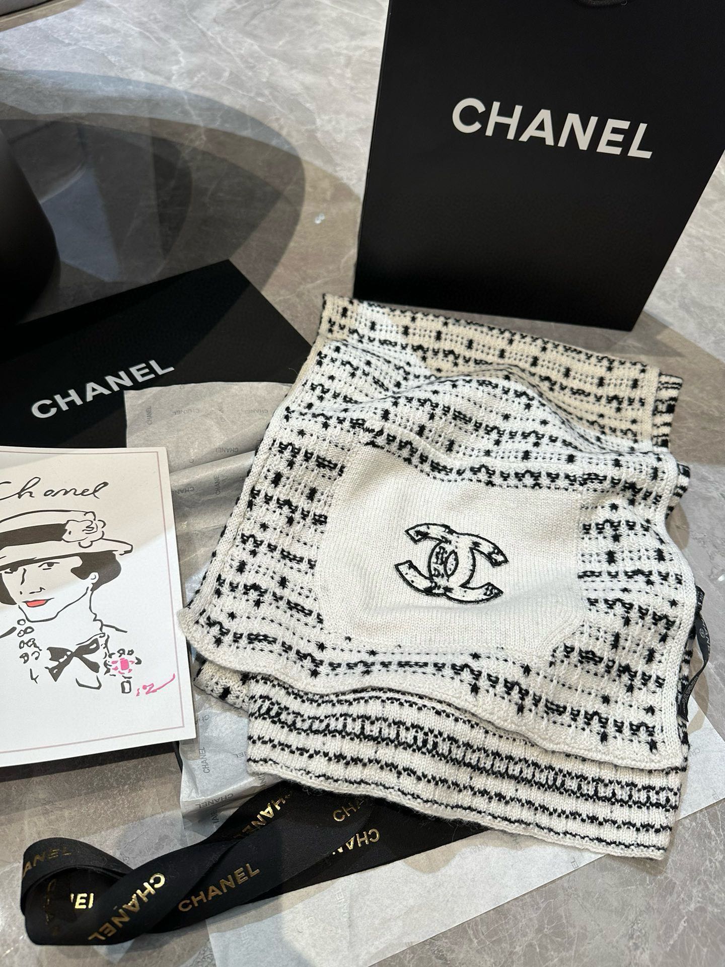 Chanel Long woof Scarf 115452