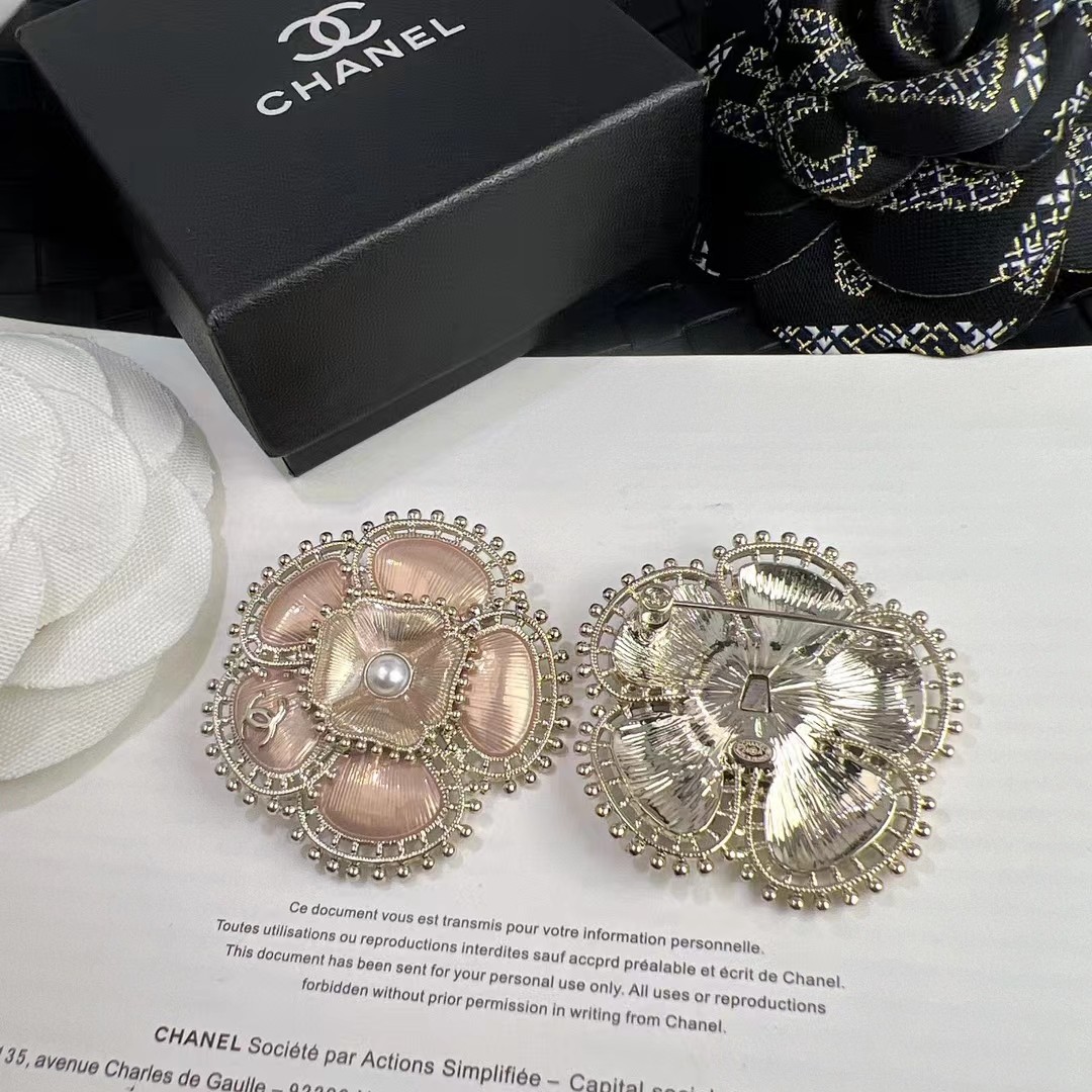 C385 Chanel camellia brooch