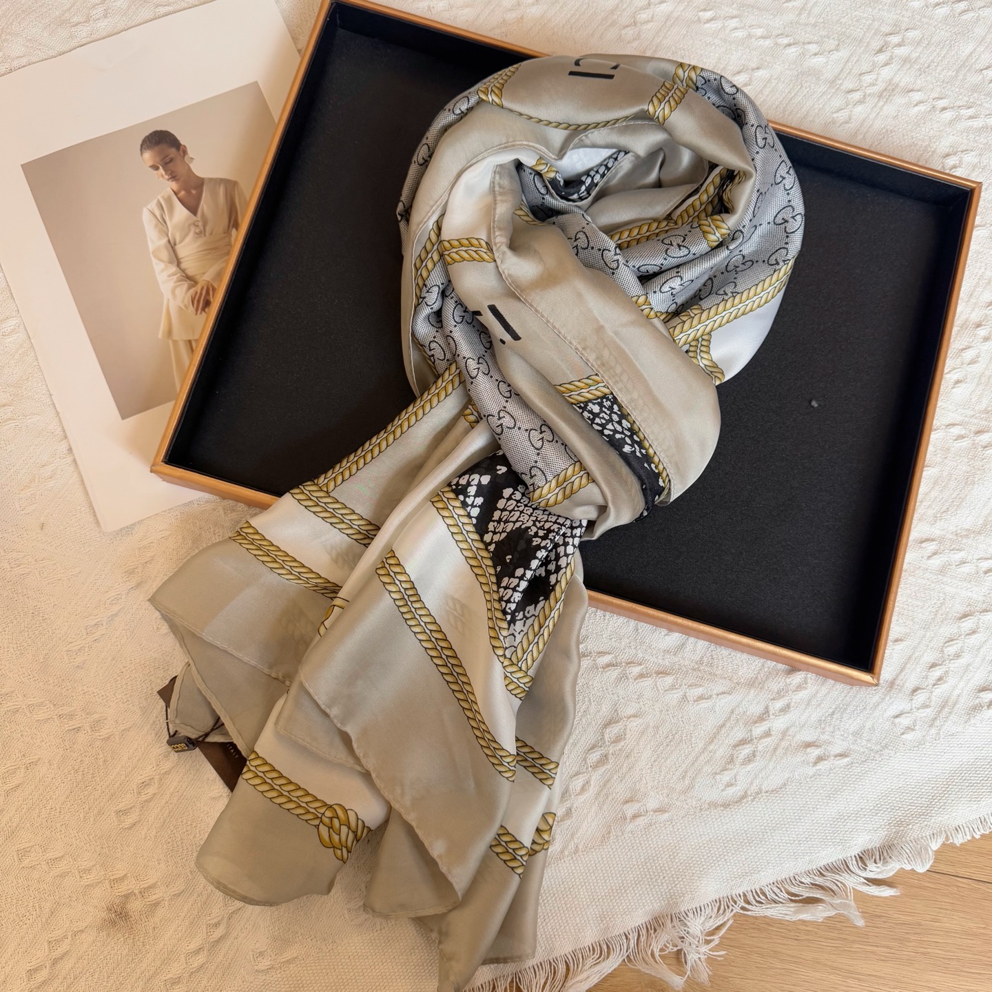 Gucci silk Scarf