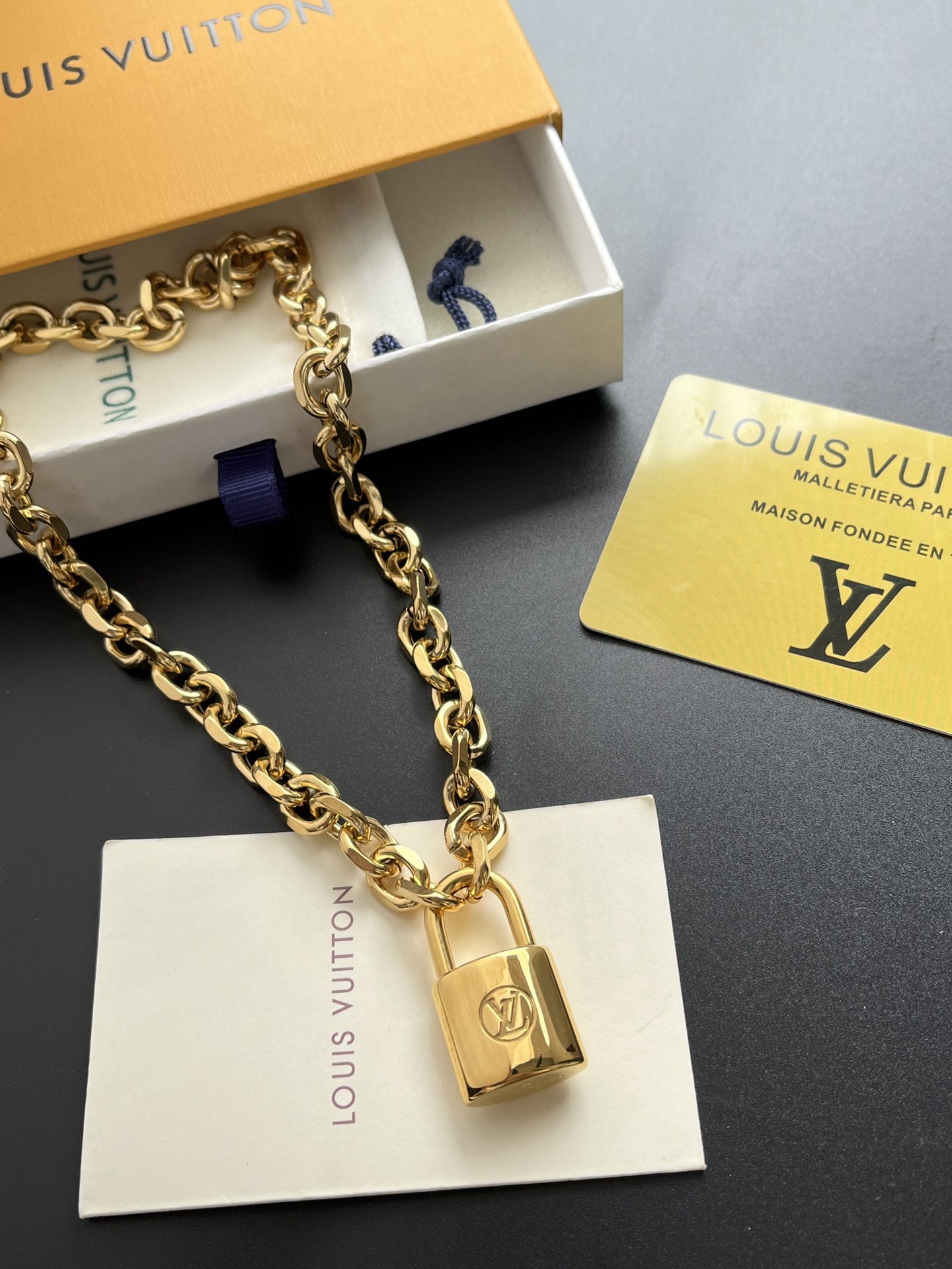 X649 LV Lock necklace