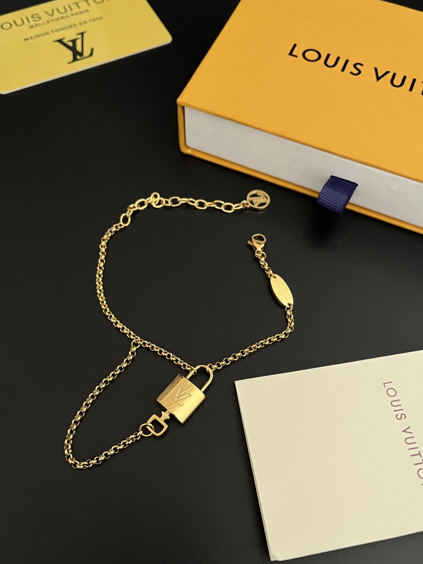 L185 LV Lock Bracelet