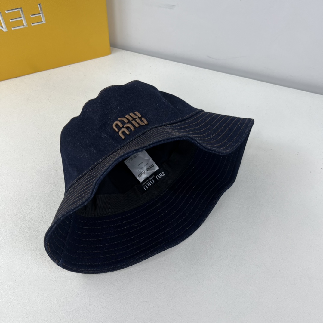 MIUMIU demin bucket hat