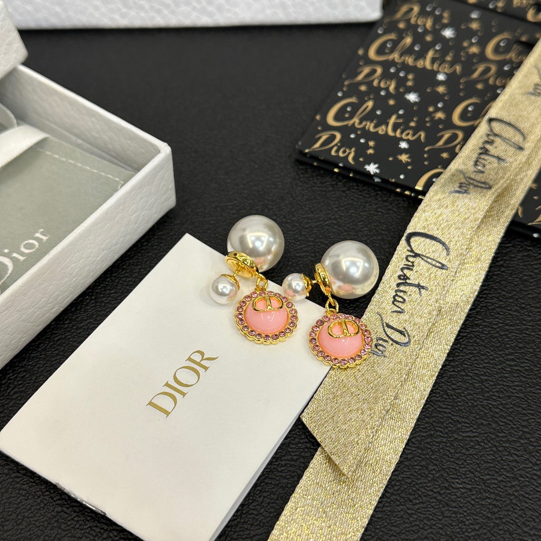 A1930 Dior earrings