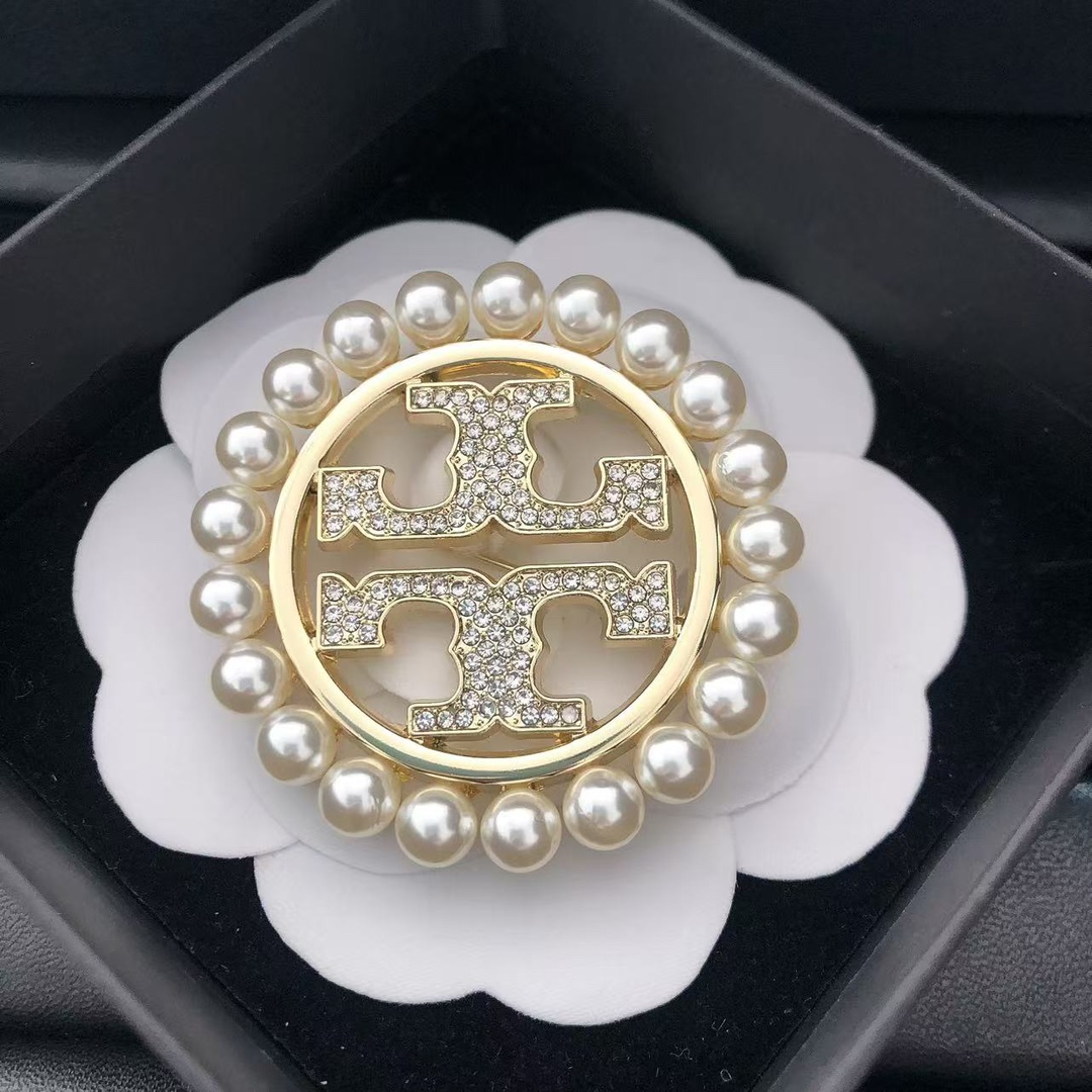 Tory Burch Pearls brooch 115587