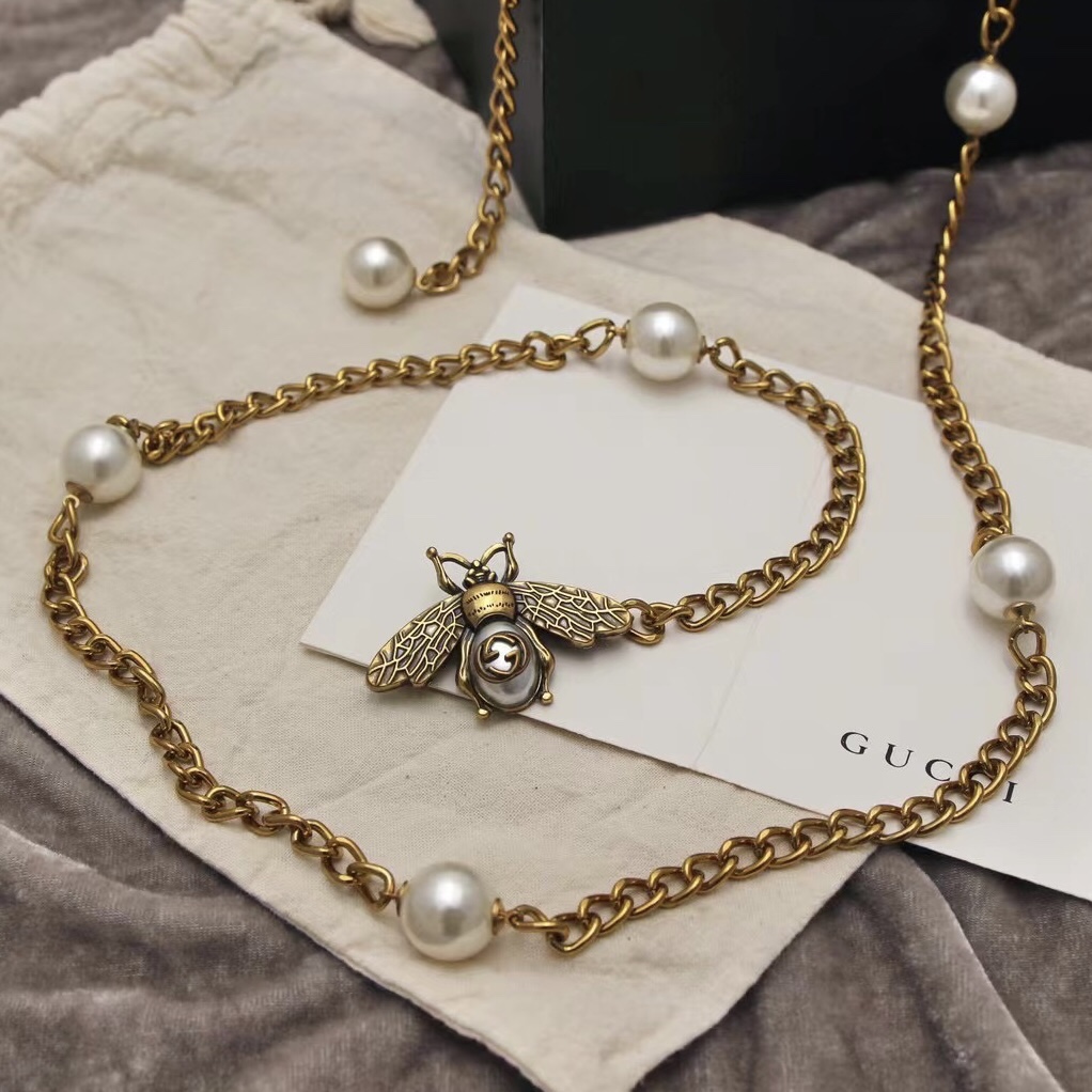 Gucci bee pearls waist chain 115600