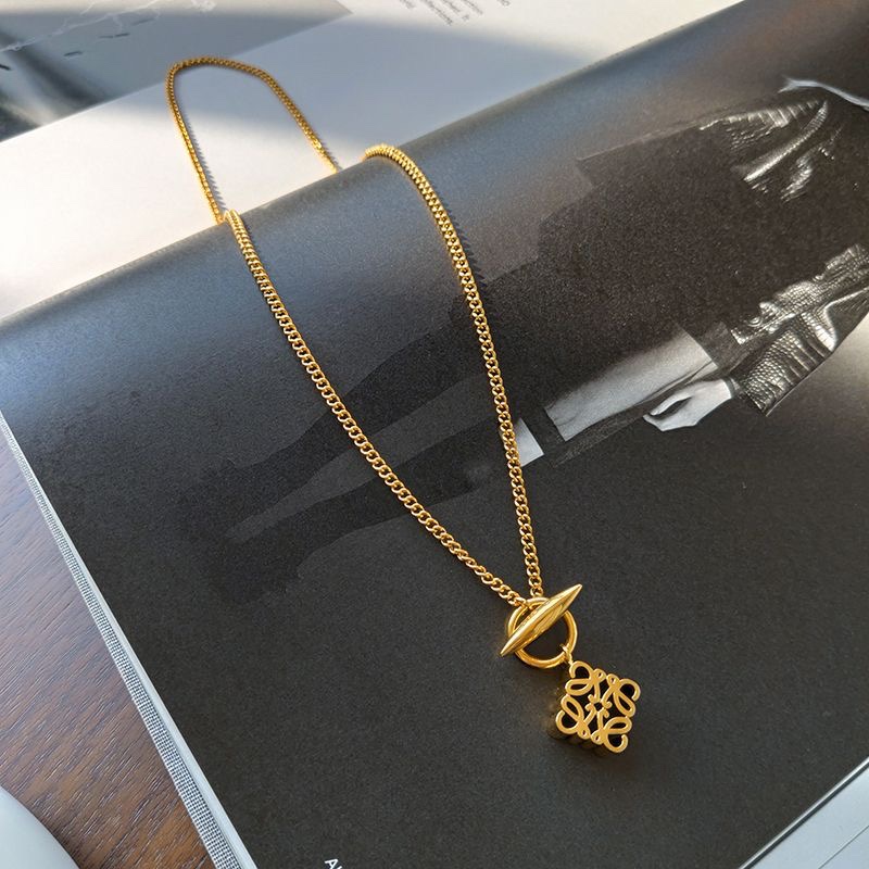 LOEWE necklace 115676