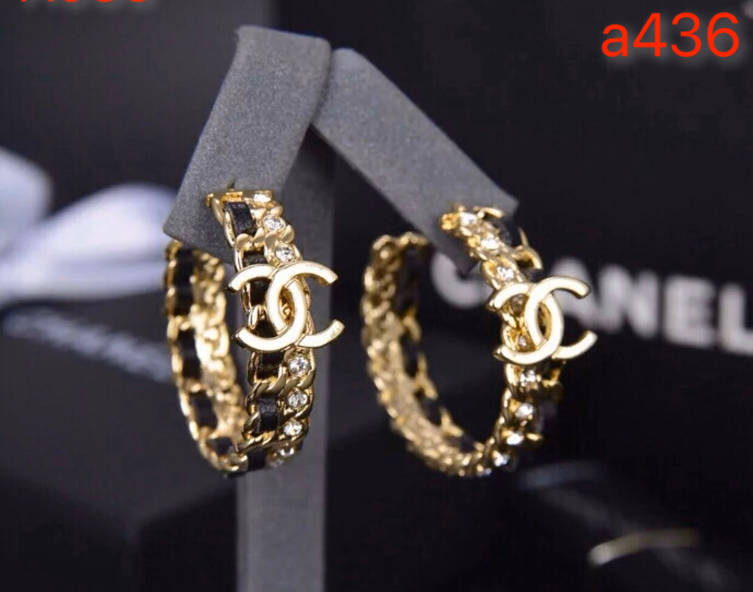 Chanel hoop earrings 106150