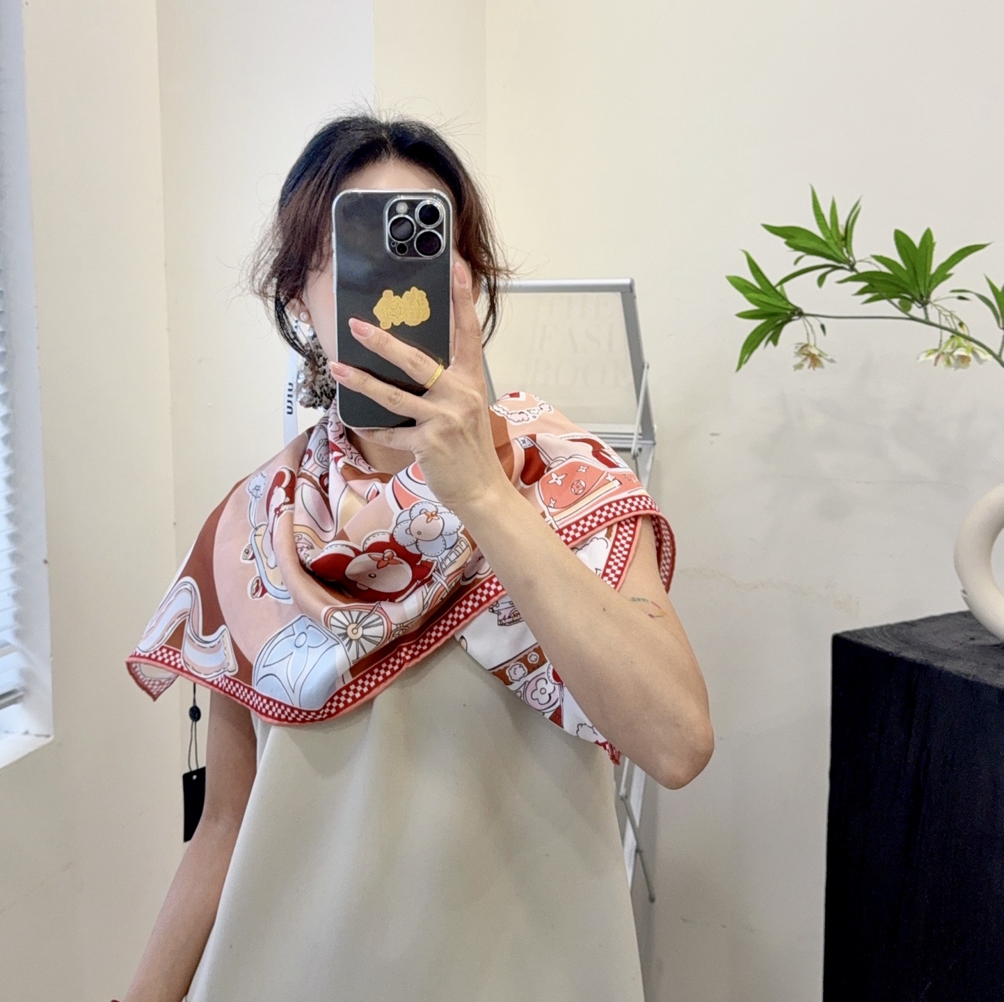 LV Louis vuitton Anemone Silk Scarf