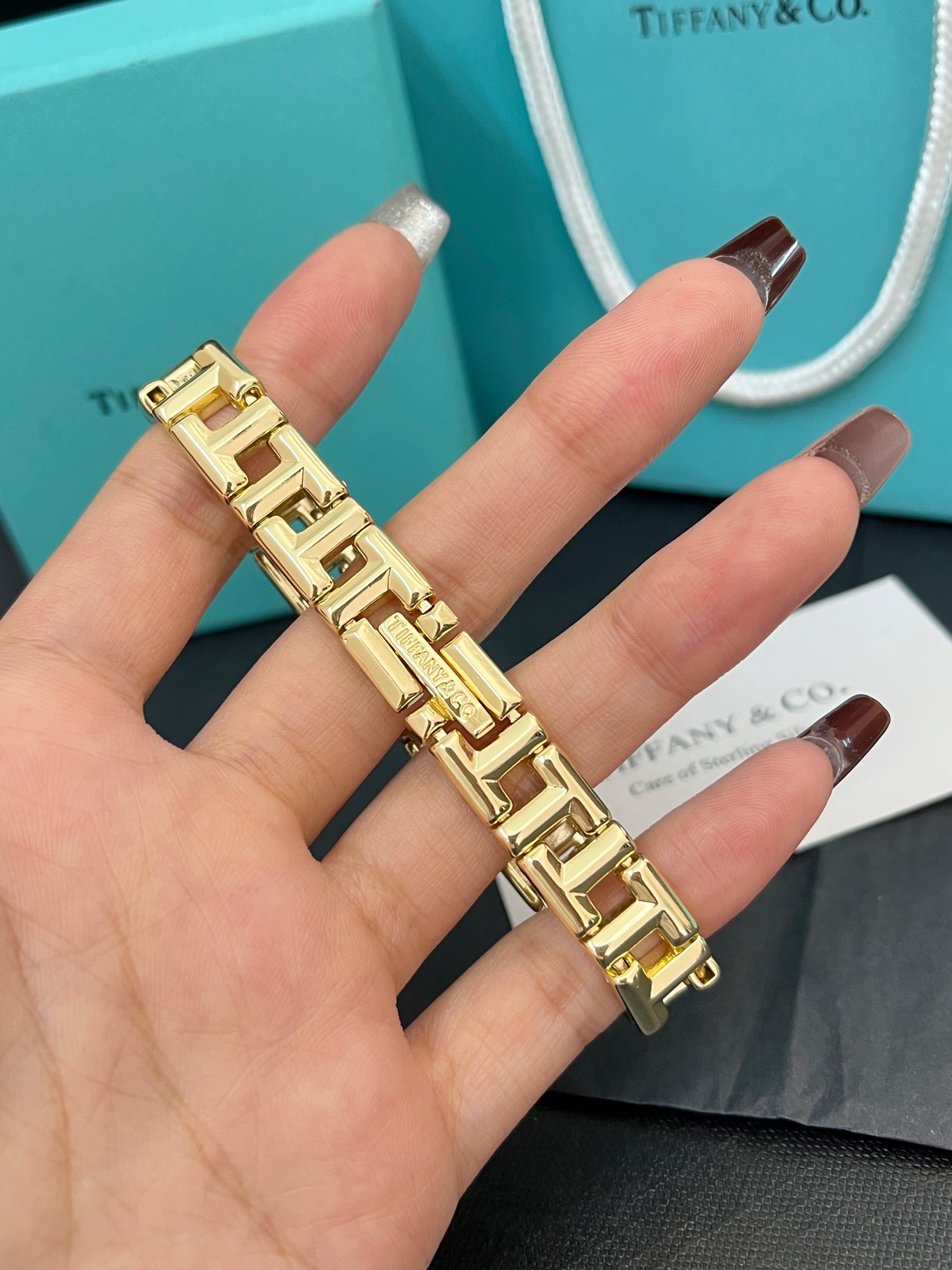 L181 Tiffany True bracelet