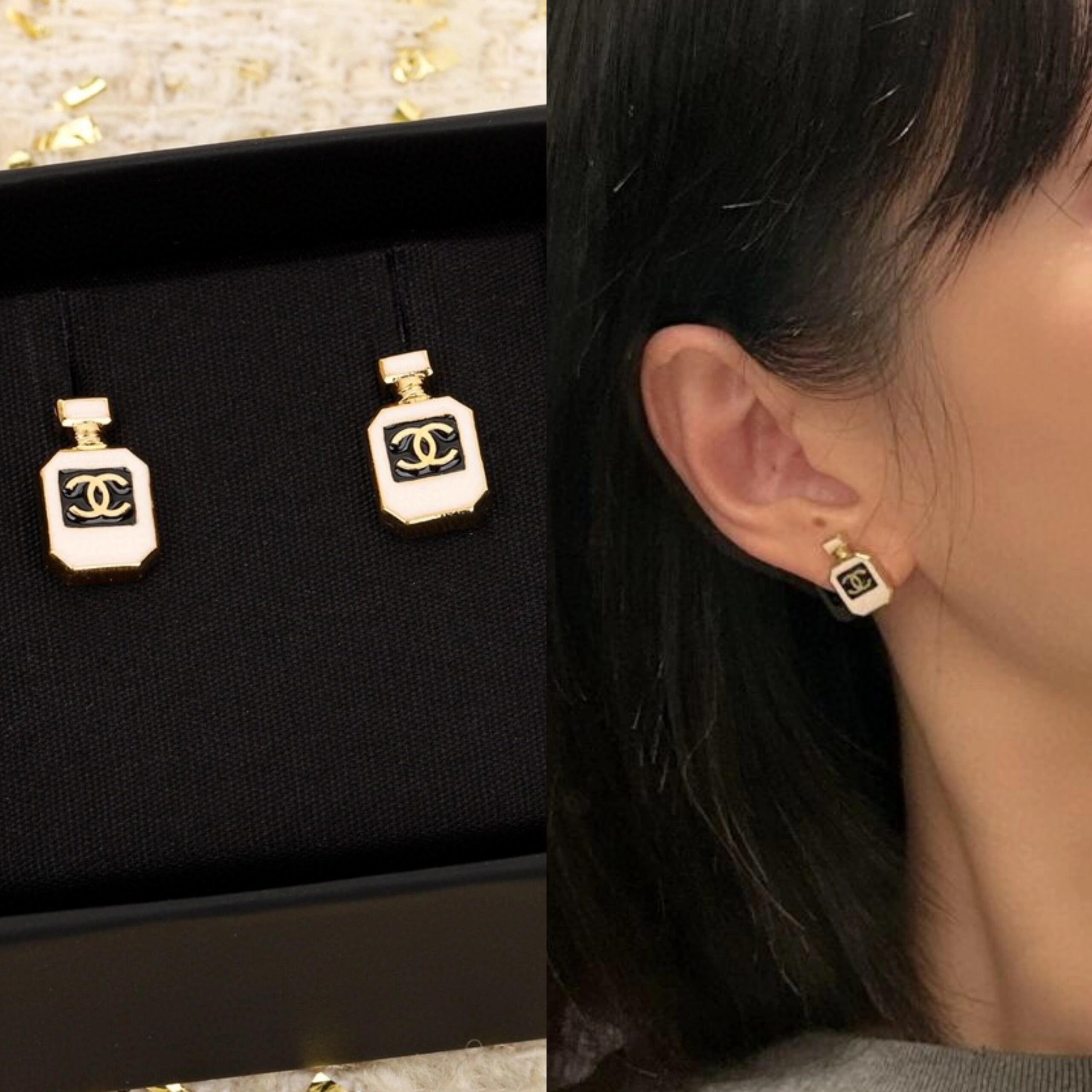 A1087 Chanel perfume bottle earrings