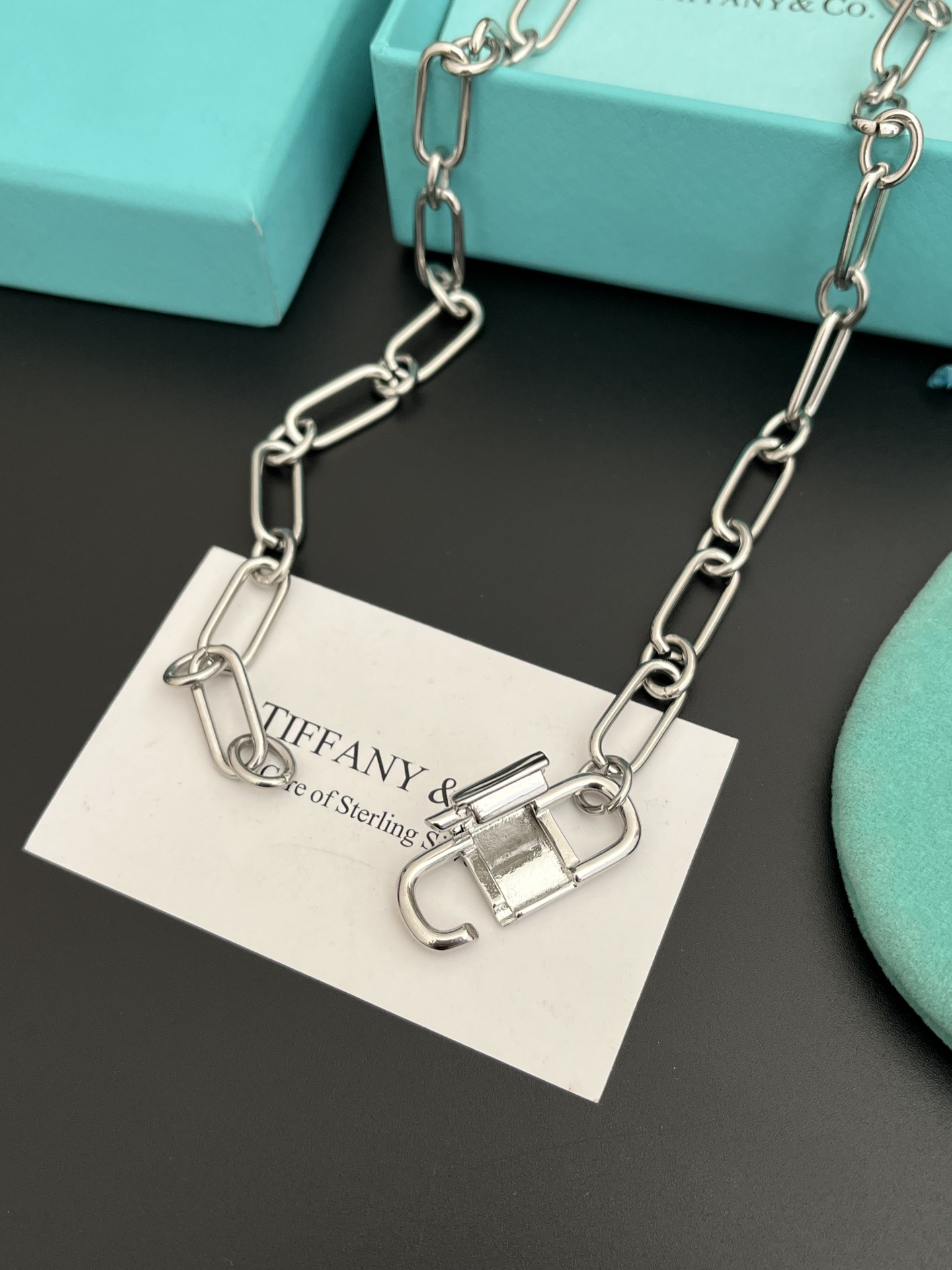 L187 Tiffany Large link Bracelet/Necklace