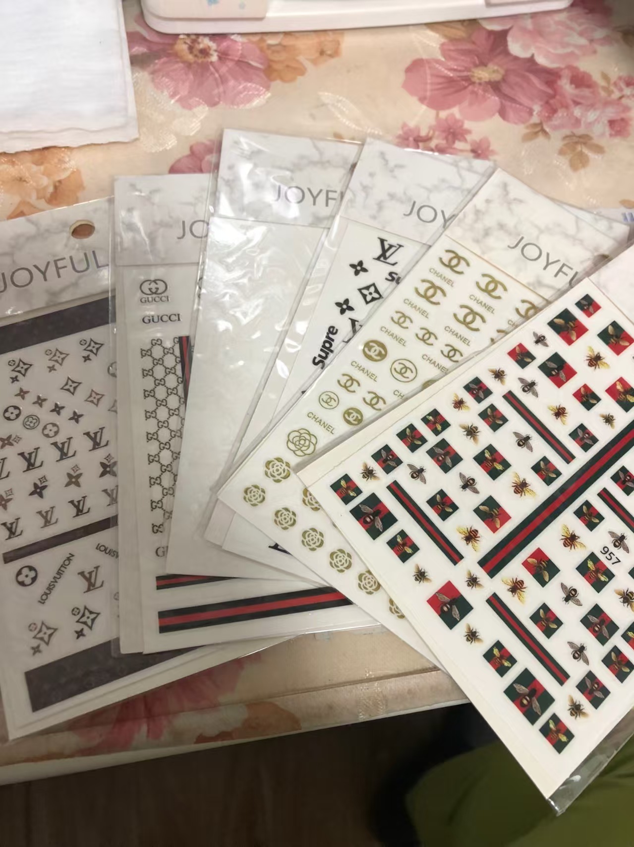3D Gucci GG Bee Nail sticker 1pcs