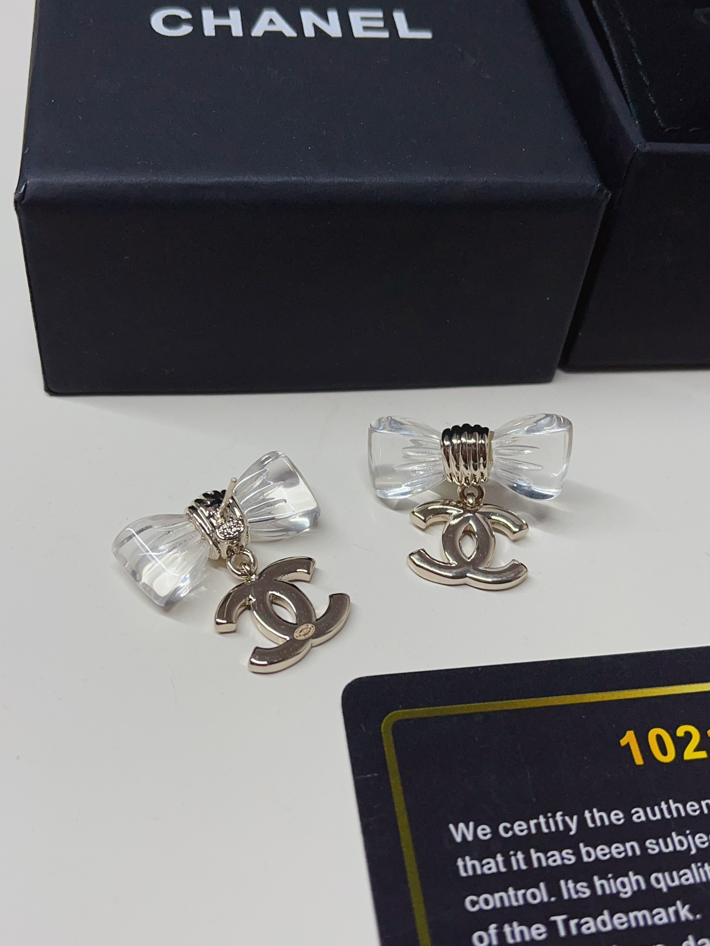 A1155 Chanel bow earrings