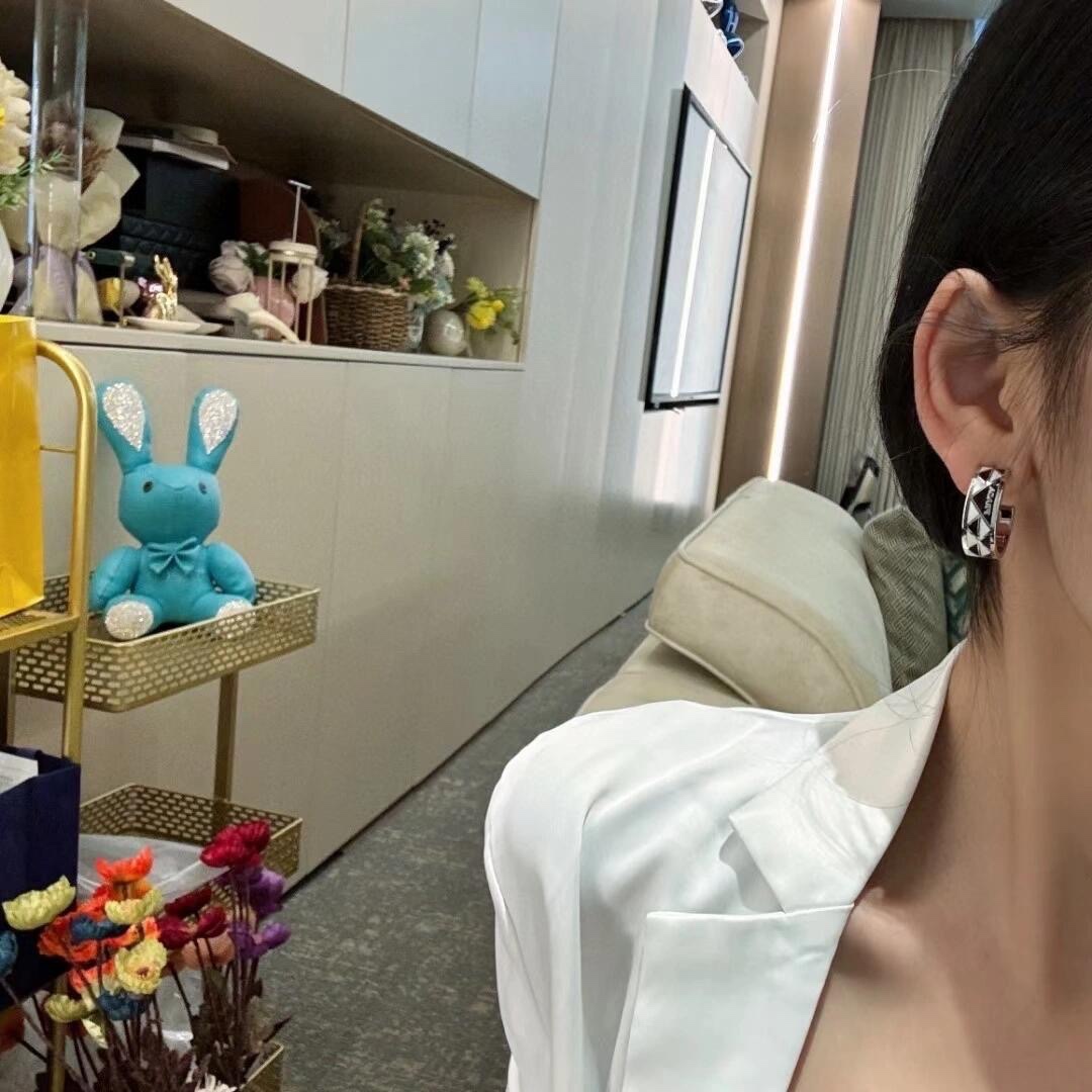 A1157 Prada earrings