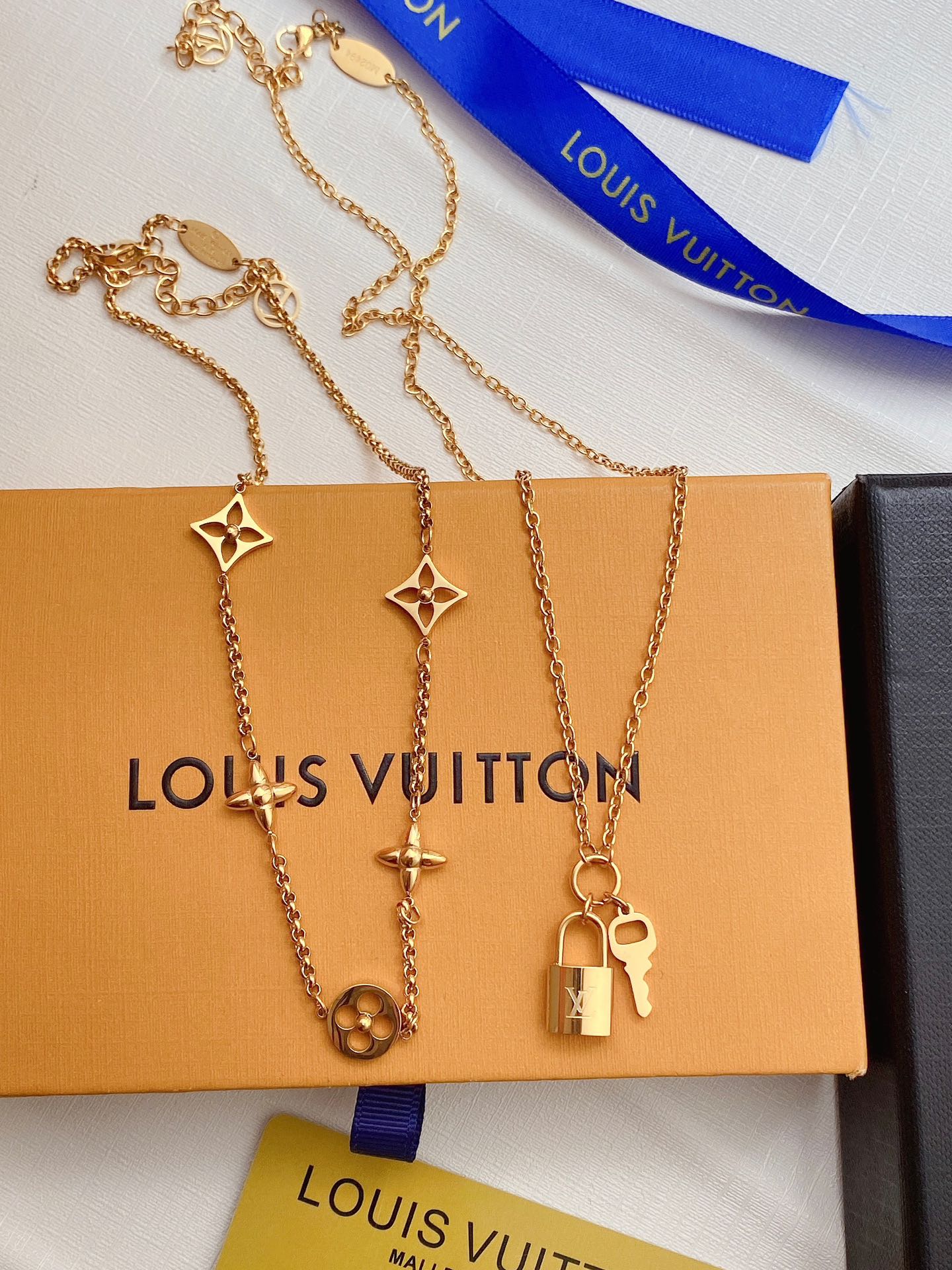 X684 Double LV ICONIC CHARMS Necklace