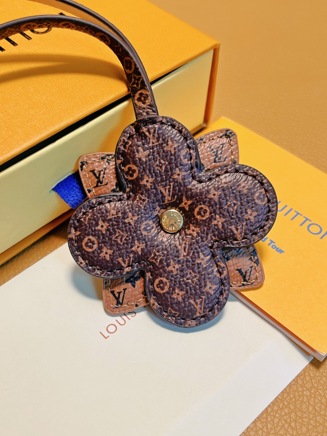 LV My Monogram Layers M02136 Charms keychain