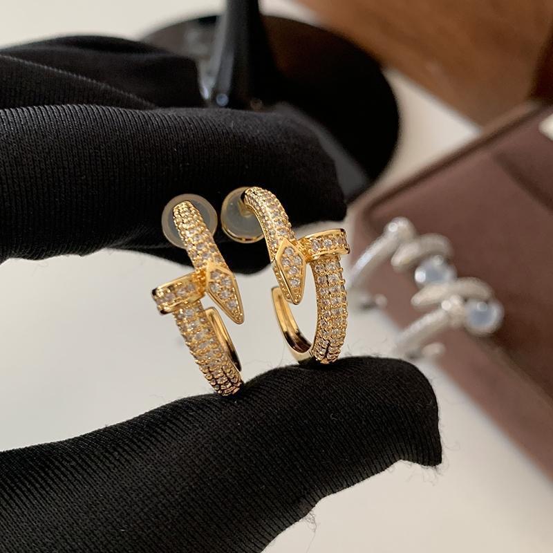 Cartier Juste un Clou diamond earrings 116555