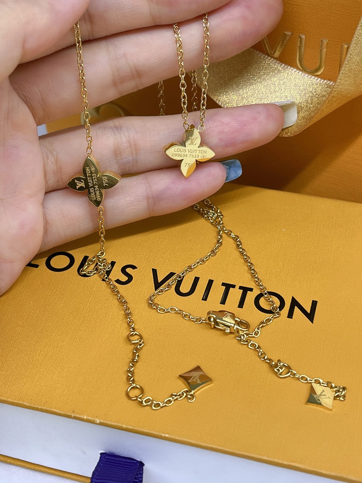 L211 LV Bracelet